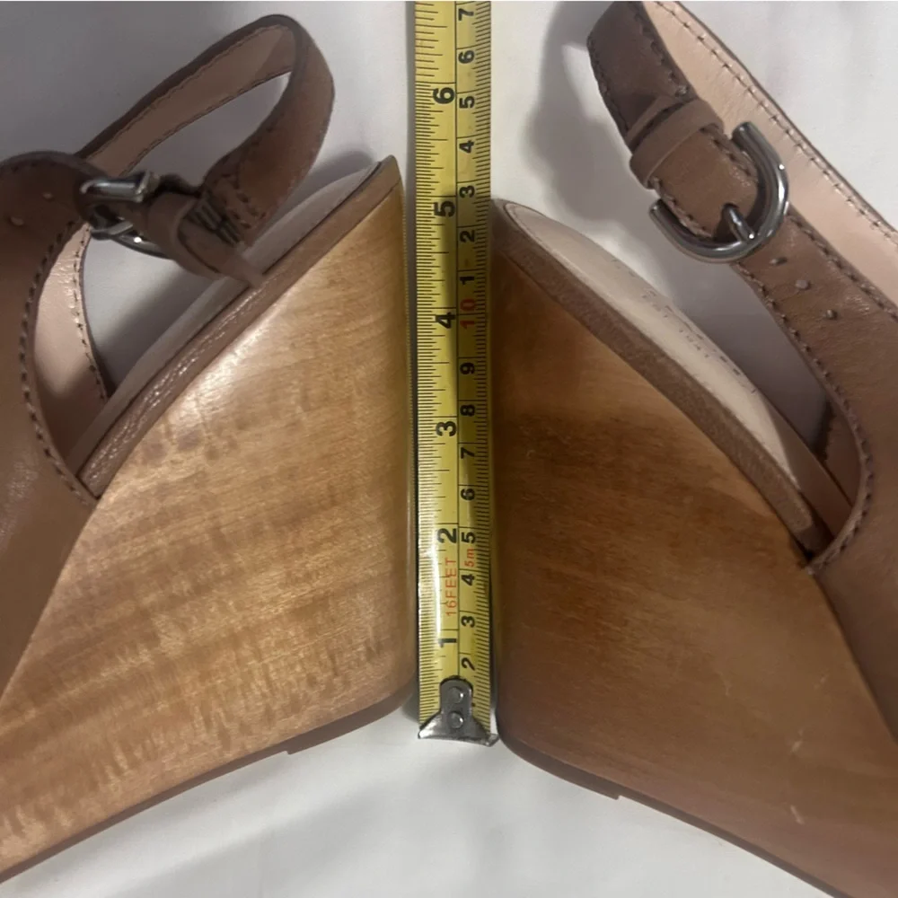 Coach Jade Beige Leather Wedge Sandals.8B - Picture 14 of 16